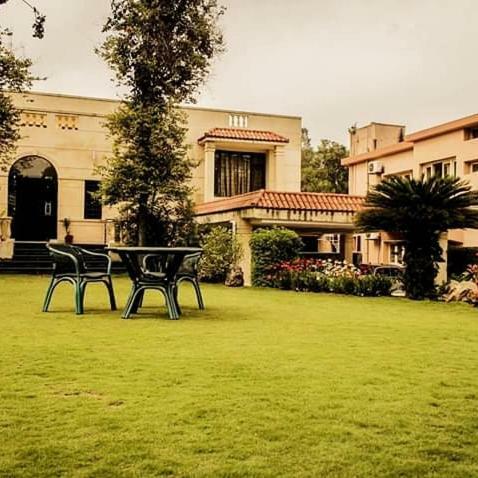 Bed And Breakfast Magnolia Ισλαμαμπάντ Εξωτερικό φωτογραφία